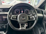 2018 Volkswagen Arteon R-Line 4MOTION Advan White Sedan for sale, Japanese used car export - photo 9 of 30 | GULJI TRADERS