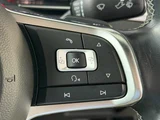 2018 Volkswagen Arteon R-Line 4MOTION Advan White Sedan for sale, Japanese used car export - photo 11 of 30 | GULJI TRADERS
