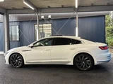 2018 Volkswagen Arteon R-Line 4MOTION Advan White Sedan for sale, Japanese used car export - photo 27 of 30 | GULJI TRADERS