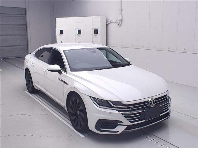 2018 Volkswagen Arteon Arteon TSI R-Line 4Motion Advance - photo 1 2018 Volkswagen Arteon Arteon TSI R-Line 4Motion Advance Pearl Sedan for sale, Japanese used car export | GULJI TRADERS