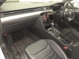 2018 Volkswagen Arteon Arteon TSI R-Line 4Motion Advance Pearl Sedan for sale, Japanese used car export - photo 4 of 11 | GULJI TRADERS