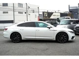 2018 Volkswagen Arteon TSI 4Motion R-Line Adapter White Sedan for sale, Japanese used car export - photo 3 of 7 | GULJI TRADERS