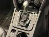 2019 Volkswagen Arteon Arteon TSI 4Motion R-Line Advance 4WD White Sedan for sale, Japanese used car export - photo 24 of 24 | GULJI TRADERS