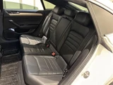 2019 Volkswagen Arteon Arteon TSI 4Motion R-Line Advance 4WD White Sedan for sale, Japanese used car export - photo 6 of 23 | GULJI TRADERS