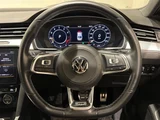 2019 Volkswagen Arteon Arteon TSI 4Motion R-Line Advance 4WD White Sedan for sale, Japanese used car export - photo 9 of 23 | GULJI TRADERS