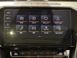 2019 Volkswagen Arteon Arteon TSI 4Motion R-Line Advance 4WD White Sedan for sale, Japanese used car export - photo 19 of 23 | GULJI TRADERS