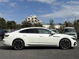 2022 Volkswagen Arteon Arteon TSI 4Motion R-Line 4WD White Sedan for sale, Japanese used car export - photo 11 of 24 | GULJI TRADERS