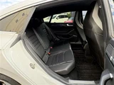 2022 Volkswagen Arteon Arteon TSI 4Motion R-Line 4WD White Sedan for sale, Japanese used car export - photo 18 of 24 | GULJI TRADERS
