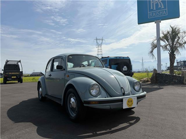 2003 Volkswagen Beetle Summer Edition - photo 1 2003 Volkswagen Beetle Summer Edition Sedan for sale, Japanese used car export - photo 1 of 8 | GULJI TRADERS