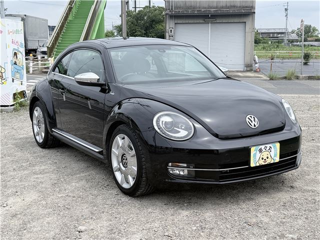 2013 Volkswagen Beetle Sedan for sale, Japanese used car export | GULJI TRADERS