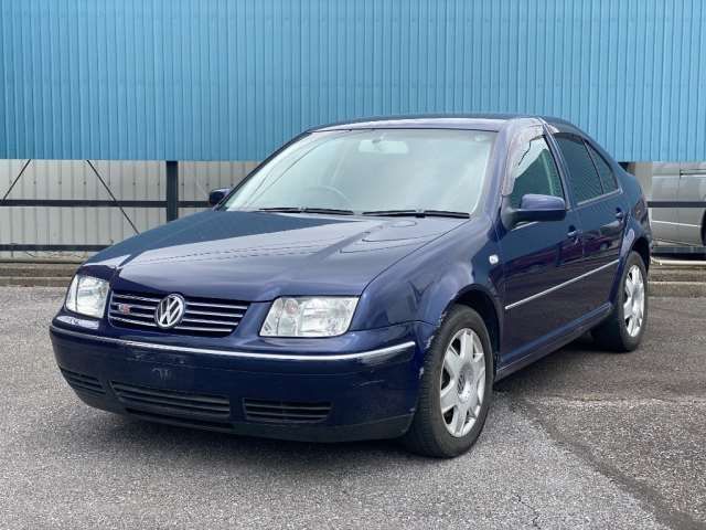 2003 Volkswagen Bora V5 - photo 1 2003 Volkswagen Bora V5 Sedan for sale, Japanese used car export | GULJI TRADERS