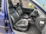 2003 Volkswagen Bora V5 Sedan for sale, Japanese used car export - photo 6 of 9 | GULJI TRADERS