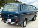 1989 Volkswagen Caravel GL Sedan for sale, Japanese used car export - photo 5 of 9 | GULJI TRADERS