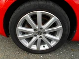 2007 Volkswagen EOS 2.0T Sedan for sale, Japanese used car export - photo 38 of 50 | GULJI TRADERS