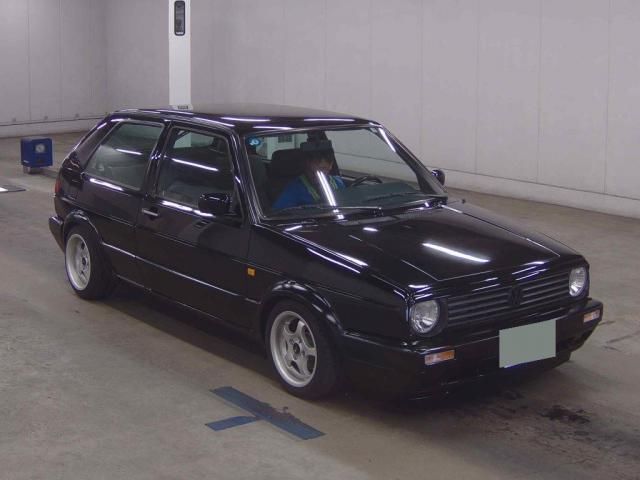 1987 Volkswagen Golf '88 - photo 1 1987 Volkswagen Golf '88 Sedan for sale, Japanese used car export - photo 1 of 5 | GULJI TRADERS