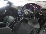 2003 Volkswagen Golf R32 Sedan for sale, Japanese used car export - photo 3 of 5 | GULJI TRADERS