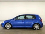 2006 Volkswagen Golf R32 4WD Sedan for sale, Japanese used car export - photo 44 of 52 | GULJI TRADERS