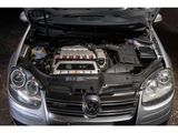 2006 Volkswagen Golf R32 4WD Sedan for sale, Japanese used car export - photo 5 of 79 | GULJI TRADERS