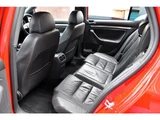 2006 Volkswagen Golf GTI Sedan for sale, Japanese used car export - photo 57 of 75 | GULJI TRADERS