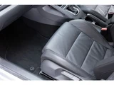 2006 Volkswagen Golf R32 4WD Sedan for sale, Japanese used car export - photo 42 of 66 | GULJI TRADERS