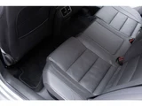 2006 Volkswagen Golf R32 4WD Sedan for sale, Japanese used car export - photo 44 of 66 | GULJI TRADERS
