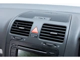 2006 Volkswagen Golf R32 4WD Sedan for sale, Japanese used car export - photo 48 of 66 | GULJI TRADERS