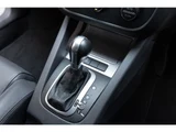 2006 Volkswagen Golf R32 4WD Sedan for sale, Japanese used car export - photo 50 of 66 | GULJI TRADERS