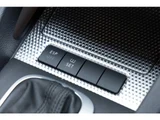 2006 Volkswagen Golf R32 4WD Sedan for sale, Japanese used car export - photo 51 of 66 | GULJI TRADERS