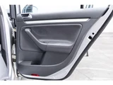 2006 Volkswagen Golf R32 4WD Sedan for sale, Japanese used car export - photo 62 of 66 | GULJI TRADERS