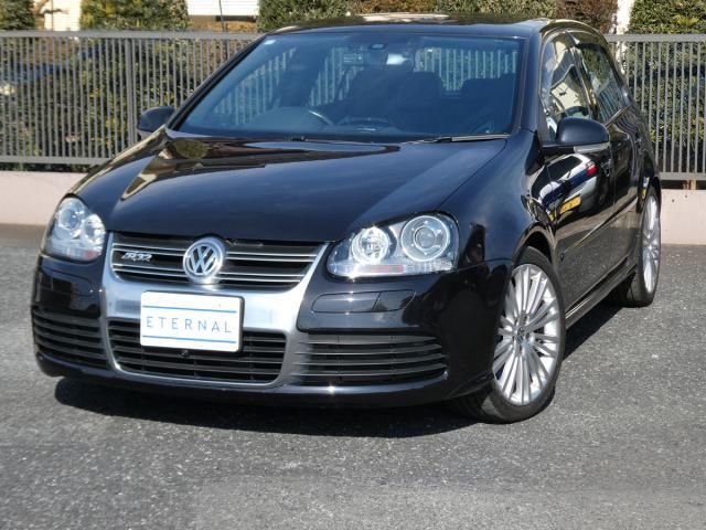 2007 Volkswagen Golf R32 - photo 1 2007 Volkswagen Golf R32 Sedan for sale, Japanese used car export | GULJI TRADERS