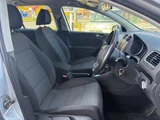 2010 Volkswagen Golf Sedan for sale, Japanese used car export - photo 6 of 9 | GULJI TRADERS