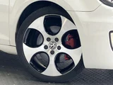 2011 Volkswagen Golf GTI Sedan for sale, Japanese used car export - photo 7 of 10 | GULJI TRADERS