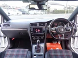 2014 Volkswagen Golf GTI Sedan for sale, Japanese used car export - photo 12 of 27 | GULJI TRADERS