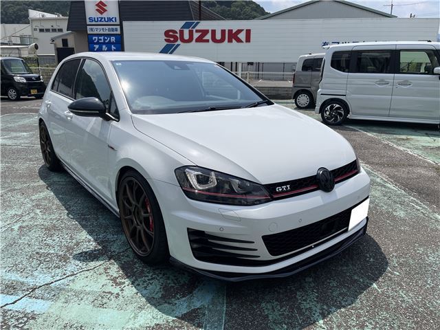 2014 Volkswagen Golf Sedan for sale, Japanese used car export | GULJI TRADERS