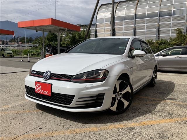2014 Volkswagen Golf GTI Sedan for sale, Japanese used car export - photo 1 of 23 | GULJI TRADERS