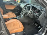 2014 Volkswagen Golf Sedan for sale, Japanese used car export - photo 12 of 42 | GULJI TRADERS