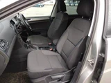 2014 Volkswagen Golf 2WD Sedan for sale, Japanese used car export - photo 11 of 21 | GULJI TRADERS