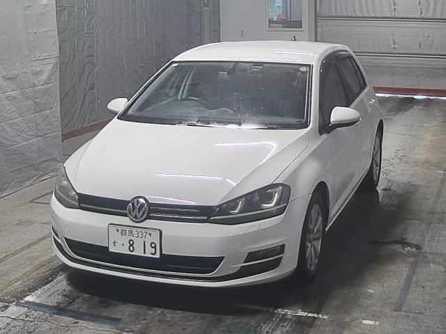 2014 Volkswagen Golf TSI - photo 1 2014 Volkswagen Golf TSI Sedan for sale, Japanese used car export | GULJI TRADERS