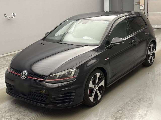 2014 Volkswagen Golf Base Sedan for sale, Japanese used car export - photo 1 of 14 | GULJI TRADERS