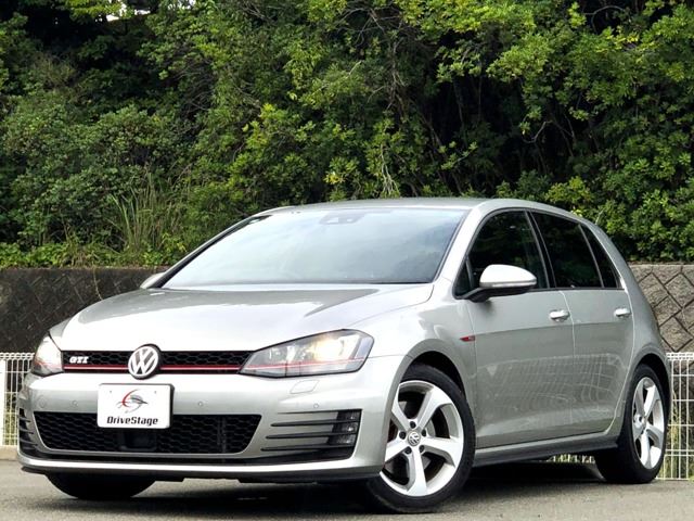 2015 Volkswagen Golf Sedan for sale, Japanese used car export - photo 1 of 39 | GULJI TRADERS