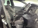 2015 Volkswagen Golf GTI Sedan for sale, Japanese used car export - photo 22 of 24 | GULJI TRADERS