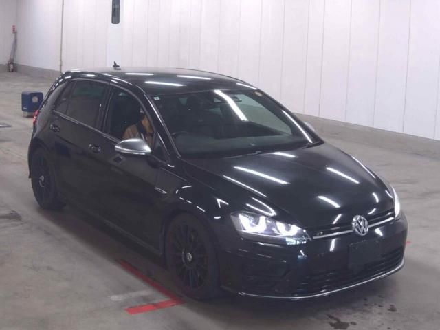 2015 Volkswagen Golf Base Sedan for sale, Japanese used car export - photo 1 of 5 | GULJI TRADERS