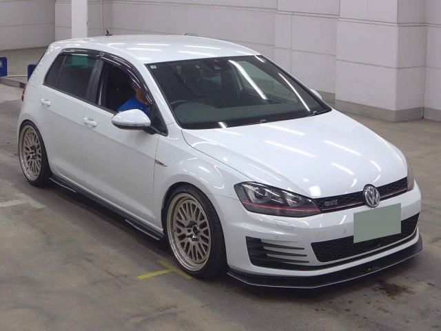 2015 Volkswagen Golf 2.0 GTI Sedan for sale, Japanese used car export | GULJI TRADERS