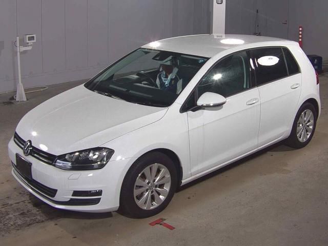 2016 Volkswagen Golf - photo 1 2016 Volkswagen Golf Sedan for sale, Japanese used car export - photo 1 of 6 | GULJI TRADERS