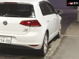 2016 Volkswagen Golf Sedan for sale, Japanese used car export - photo 8 of 9 | GULJI TRADERS
