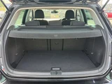 2017 Volkswagen Golf Sedan for sale, Japanese used car export - photo 23 of 32 | GULJI TRADERS