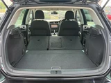 2017 Volkswagen Golf Sedan for sale, Japanese used car export - photo 25 of 32 | GULJI TRADERS