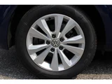 2017 Volkswagen Golf Sedan for sale, Japanese used car export - photo 25 of 34 | GULJI TRADERS