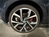 2017 Volkswagen Golf Sedan for sale, Japanese used car export - photo 22 of 24 | GULJI TRADERS