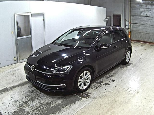 2017 Volkswagen Golf Sedan for sale, Japanese used car export - photo 1 of 5 | GULJI TRADERS